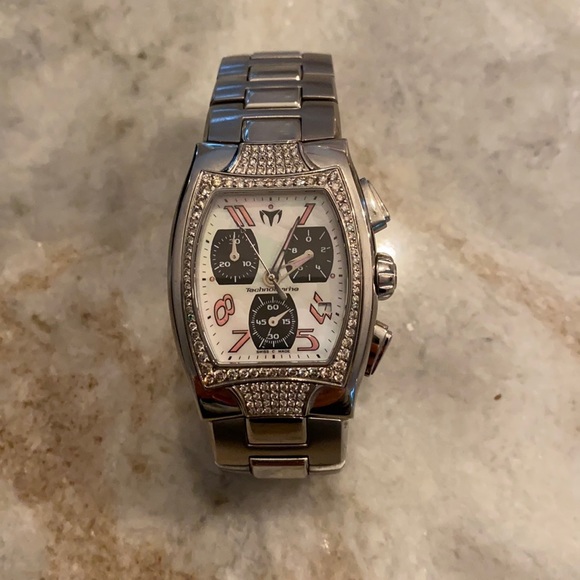 Technomarine Jewelry - Beautiful TechoMarine stainless steel watch with diamond bezel